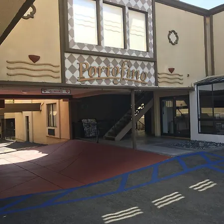 Portofino Beach Inn - Encinitas